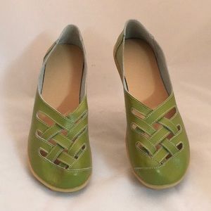 Women Flat Walking Shoes
